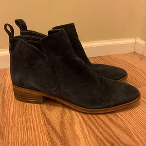 Suede Dolce Vita Ankle Boots Size 8